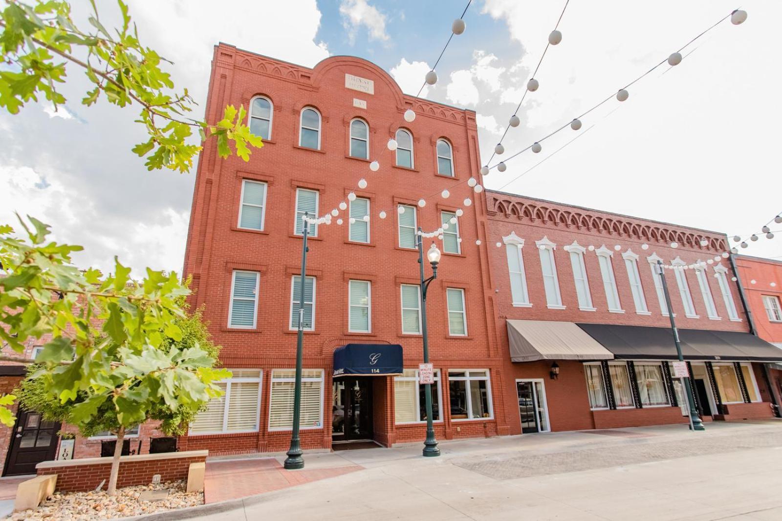 Grand Hotel McKinney Exterior photo